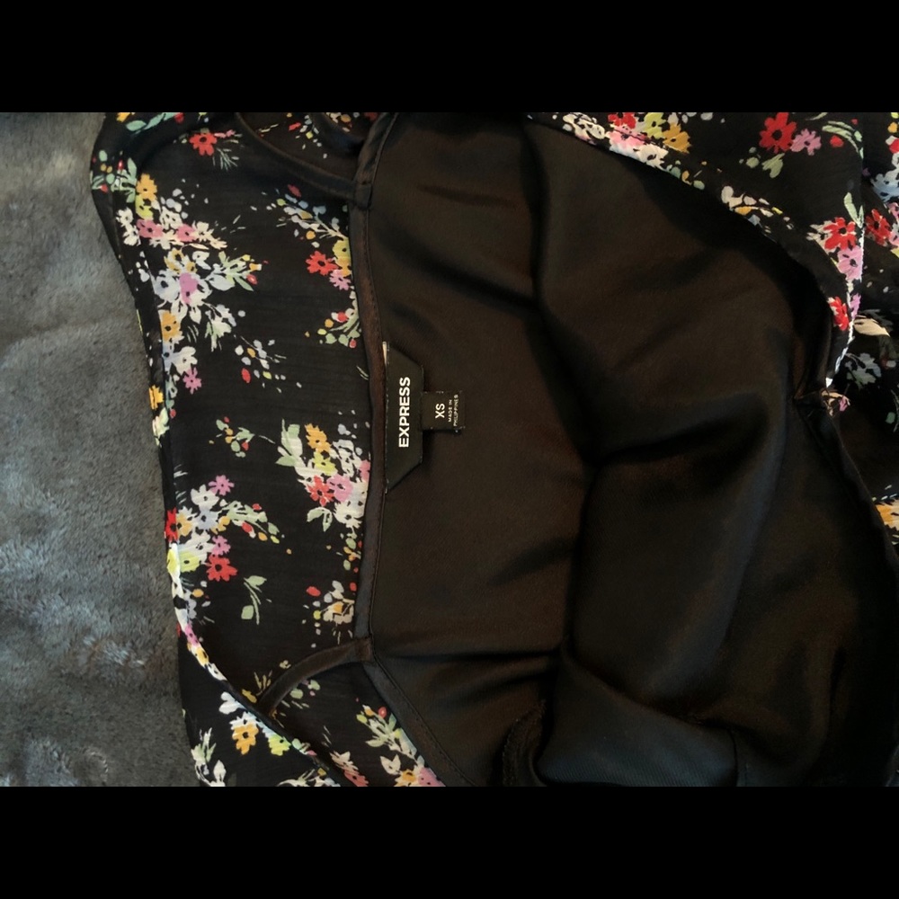 Dress - Picture 2 of 3